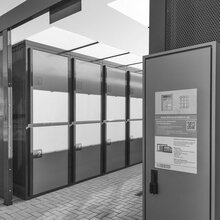 Das Produktportfolio von Kienzler wird durch die Entwicklung von Fahrradparksystemen mit Onlinezugang erweitert. Bike and Ride Boxen zur sicheren Unterbringung von Fahrrädern.