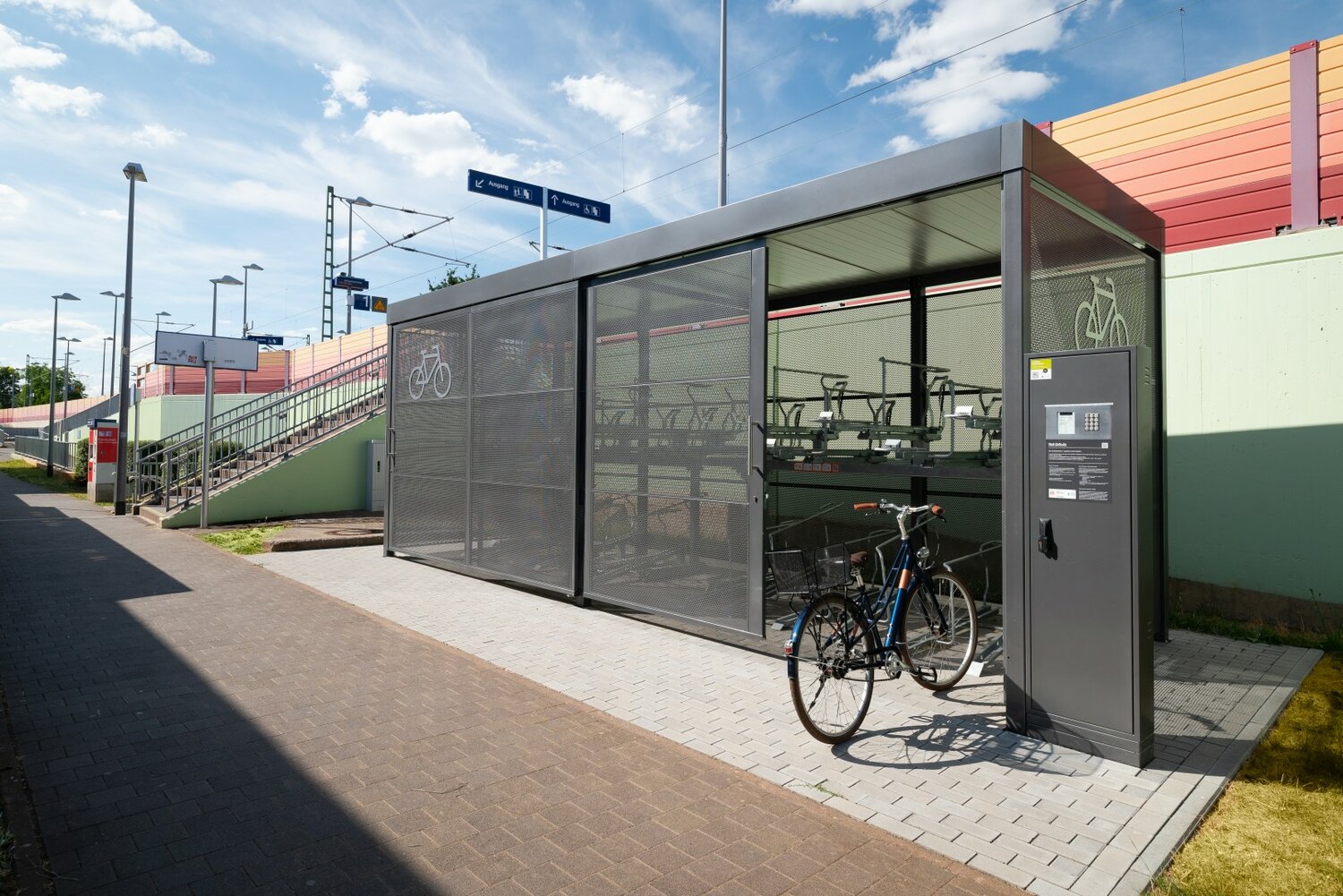 Sammelschließanlage K27 am Bahnhof