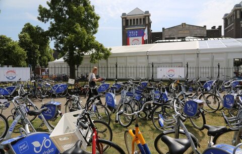 Viele nextbike-Räder parkten vor dem Gelände der Velo-City 2017