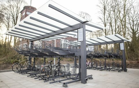 Fahrradüberdachung von Kienzler Stadtmobiliar Fahrradüberdachung von Kienzler Stadtmobiliar
