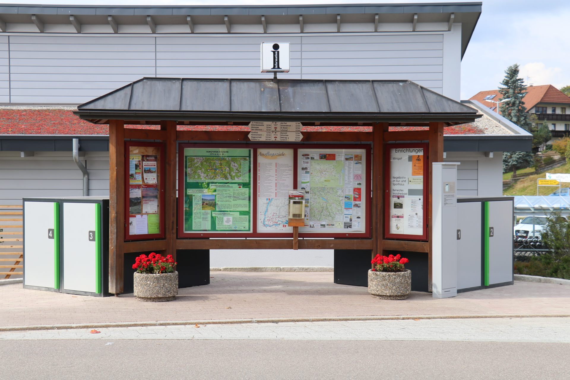 E-Bikeverleih in Häusern an der Touristinfotafel in der St.-Fridolin-Straße