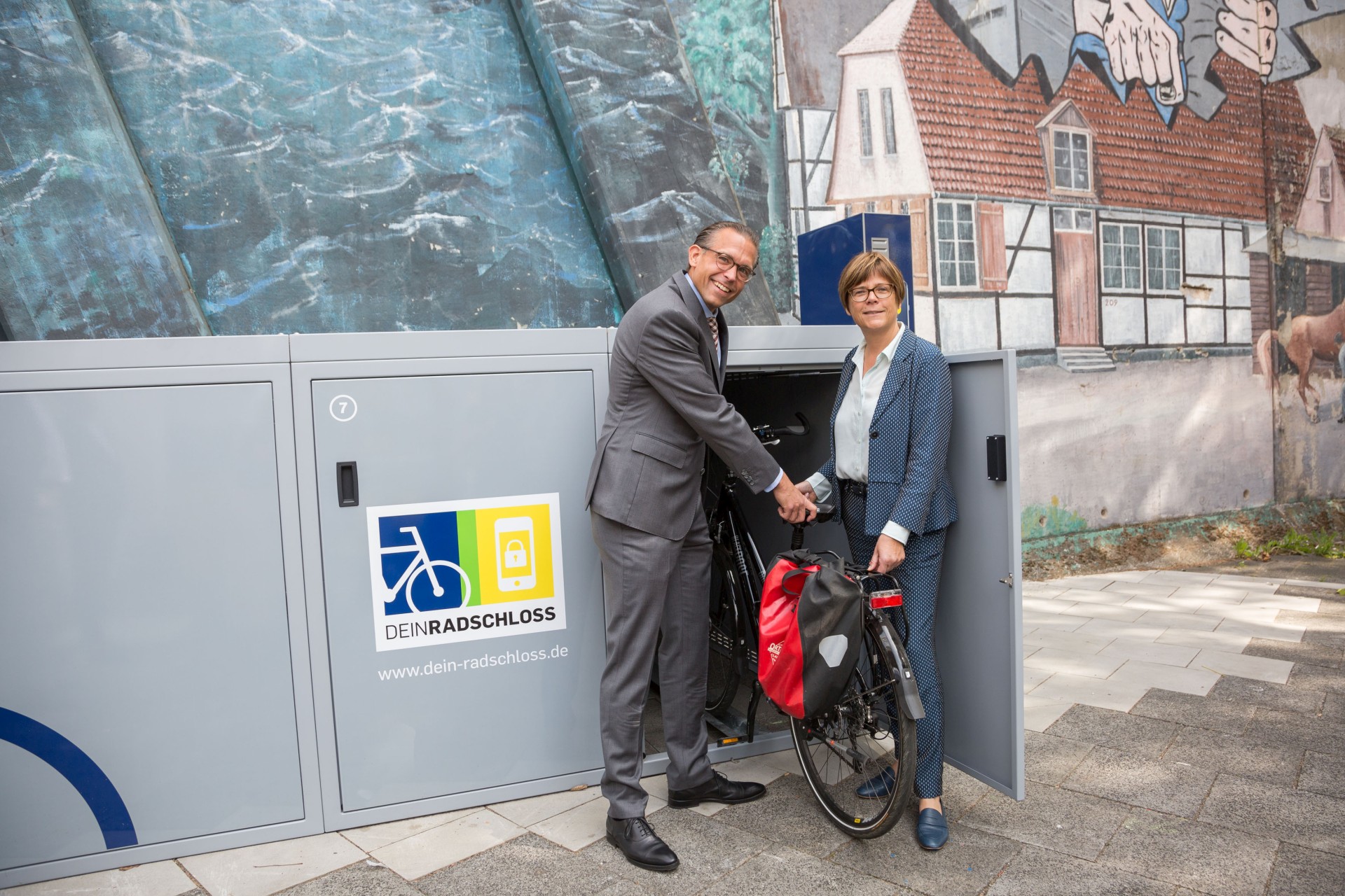 Eröffnung DeinRadschloss-Fahrradboxen in Essen Steele