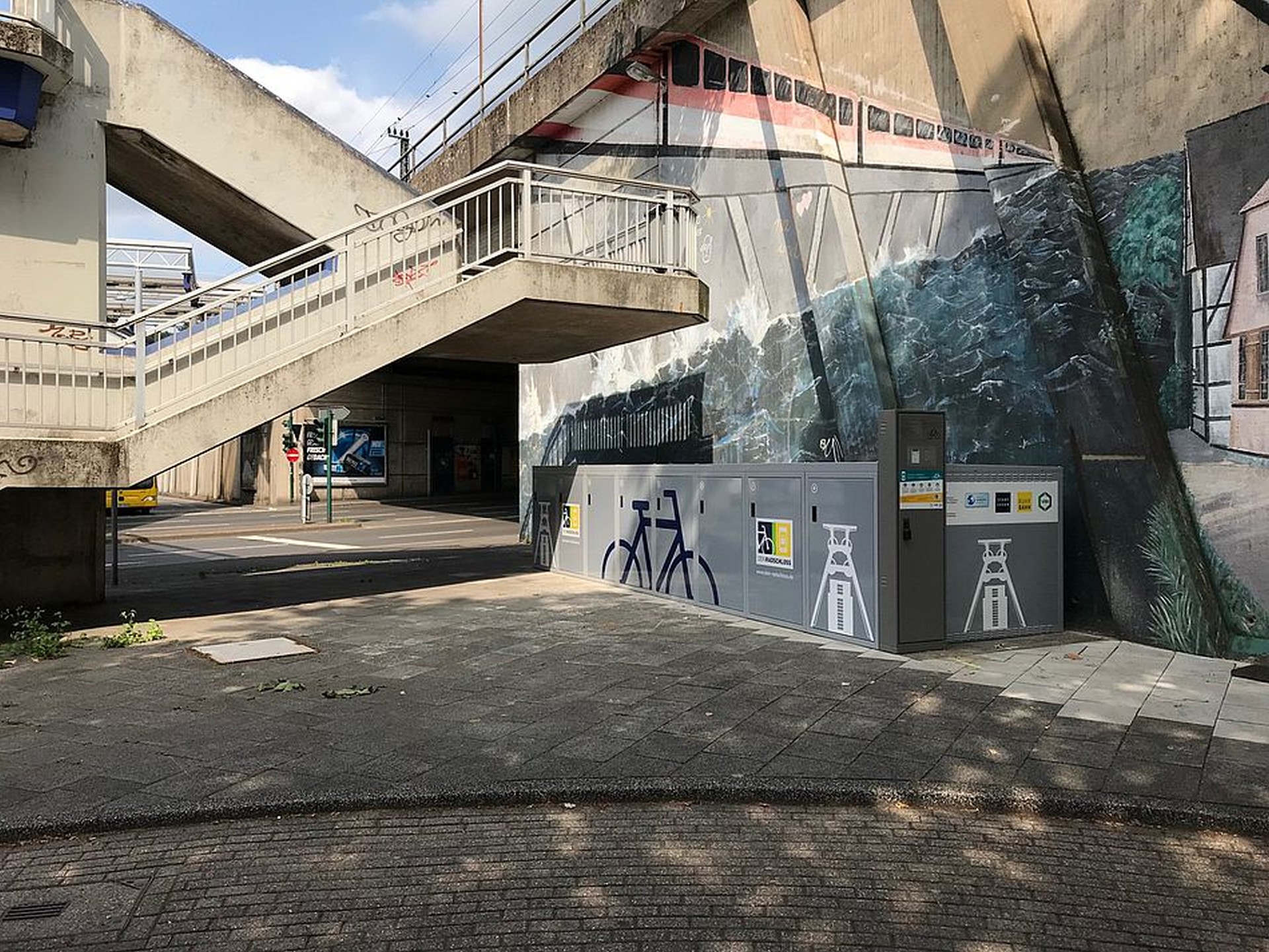 Dein Radschloss in Essen: Neue Fahrradboxen an der Mobilstation