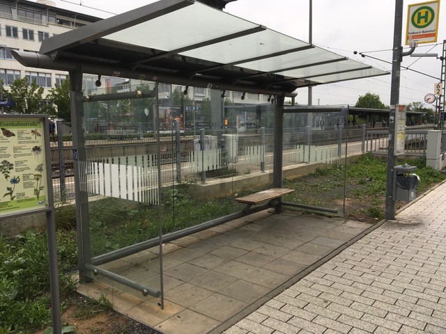 Haltestelle Fellbach Bahnhof vor dem Scheibentausch