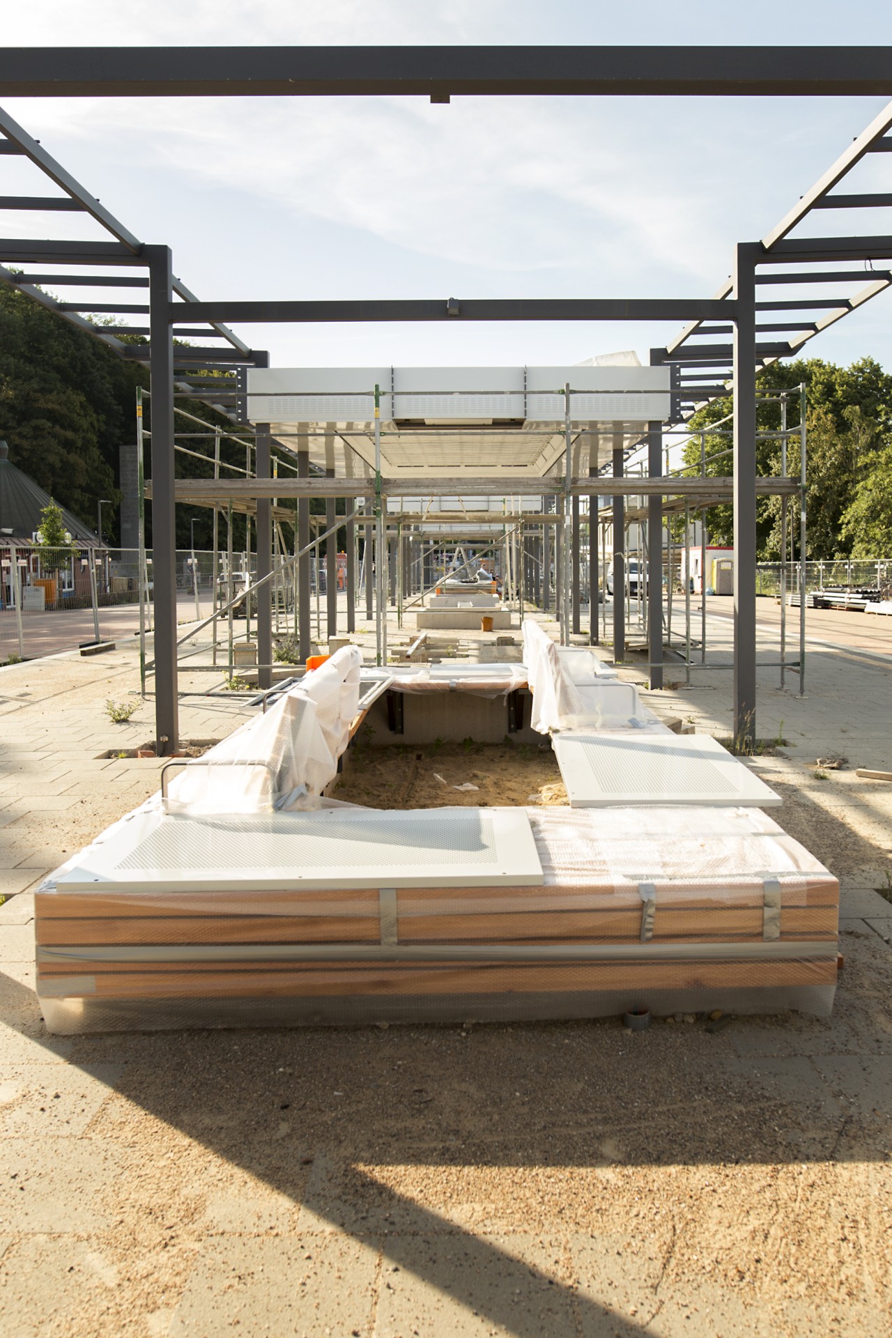 Busbahnhof Pinneberg Montage-Fortschritte