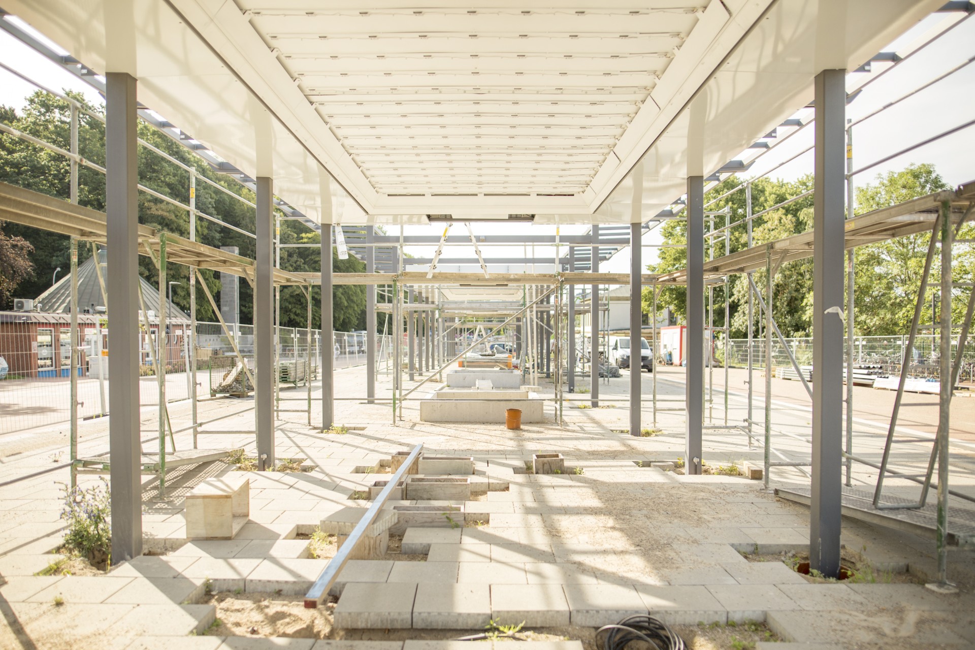 Busbahnhof Pinneberg Montage-Fortschritte