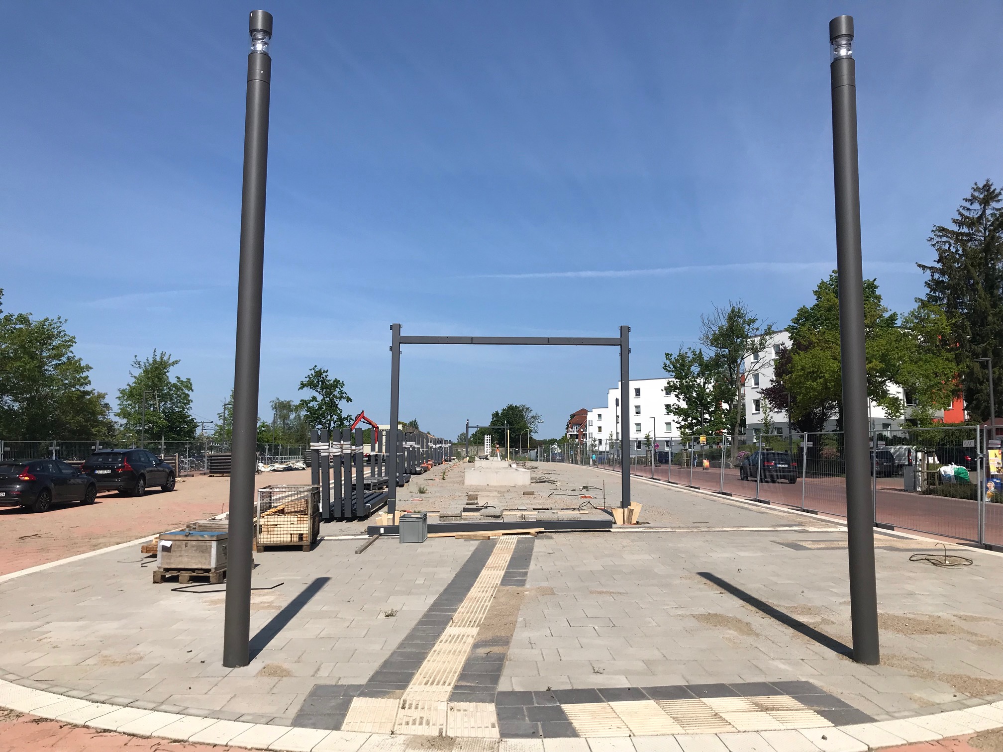 Busbahnhof Pinneberg Montage-Beginn