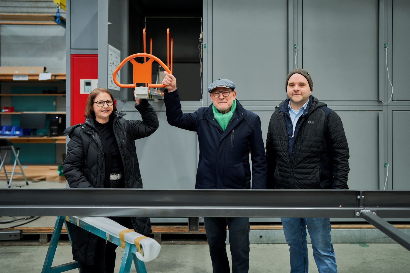 Politischer Besuch: Minister Hermann und Staatssäkreterin Boser bei Kienzler Stadtmobiliar