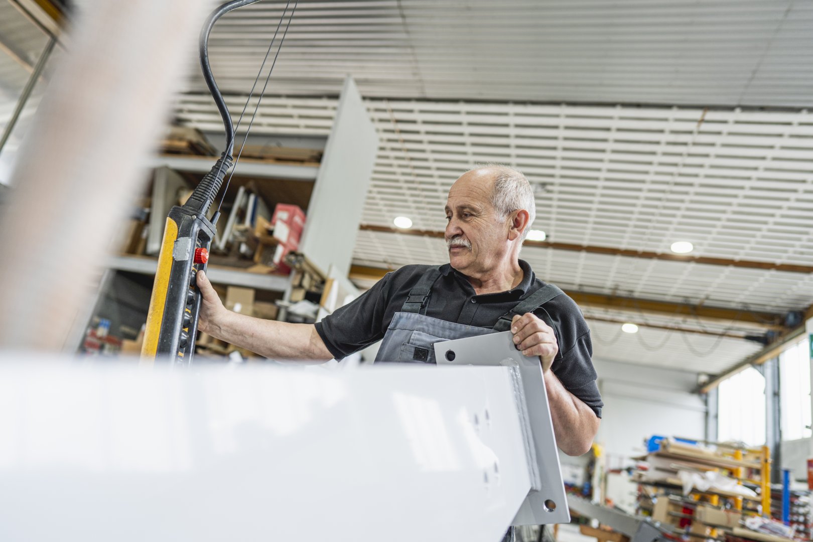 Metallbauer bei der Arbeit