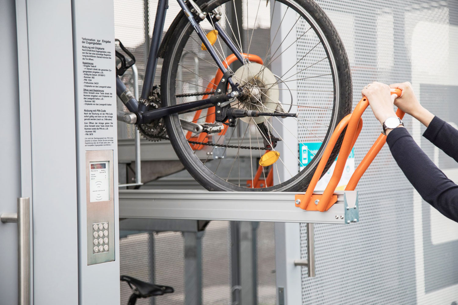 Fahrrad-Sammelschließanlage von Kienzler Stadtmobiliar